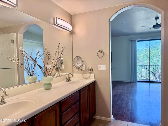 6391 N Gadd Court, Tucson, AZ 85704