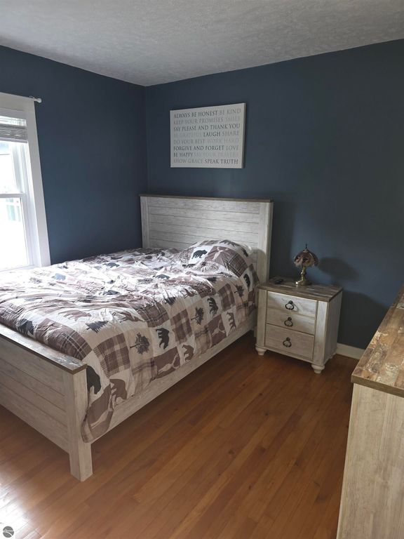 Image 16 of property listing at 118 Davis Street, St Louis, MI 48880