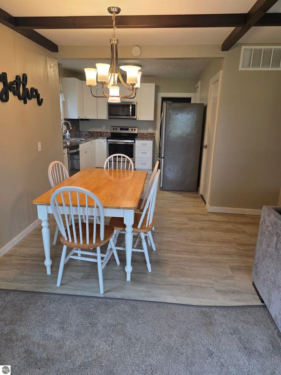 Image 8 of property listing at 118 Davis Street, St Louis, MI 48880