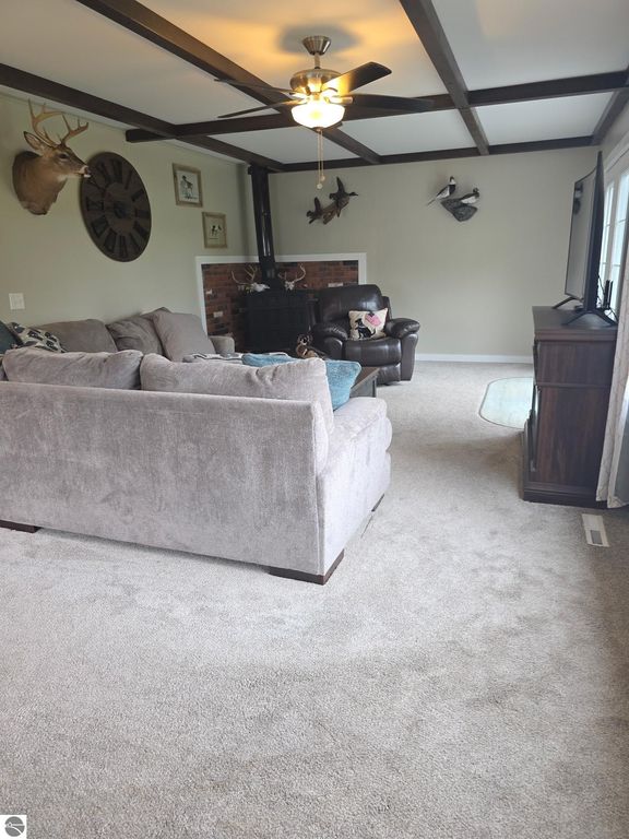 Image 9 of property listing at 118 Davis Street, St Louis, MI 48880