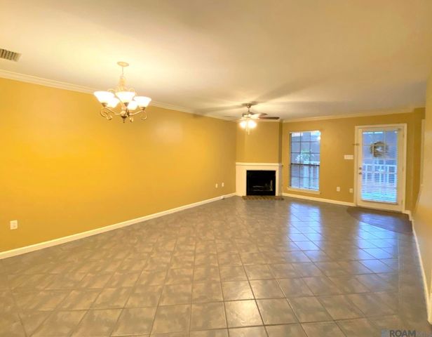 4384 Stumberg Ln, Baton Rouge, LA 70816