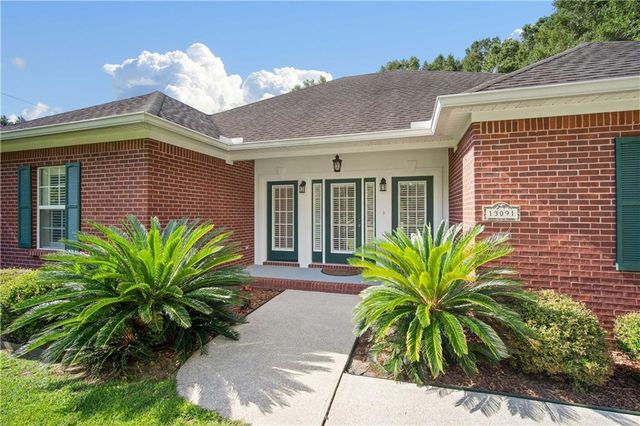 13091 Holly Court, Grand Bay, AL 36541
