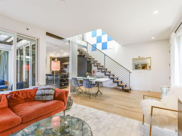 1603 Woodlawn BLVD D, Austin, TX 78703