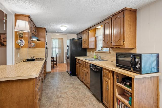 2022 Huntington Drive, Grand Prairie, TX 75051