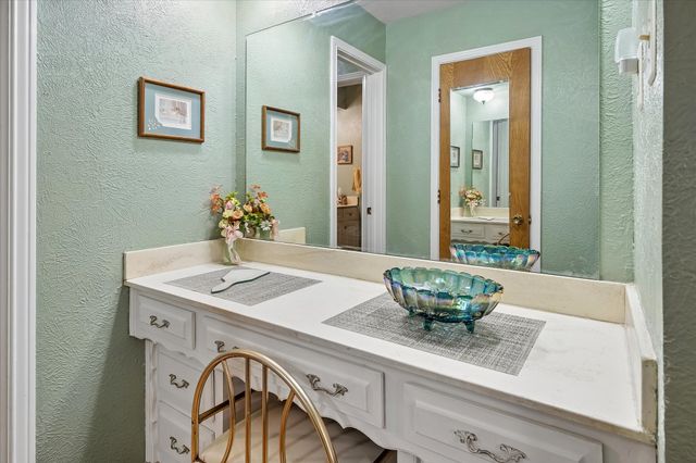 2022 Huntington Drive, Grand Prairie, TX 75051