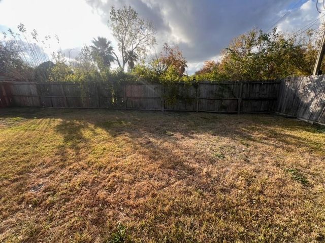 2146 Minnesota Street, Houston, TX 77034