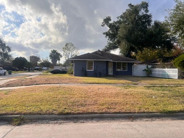 2146 Minnesota Street, Houston, TX 77034