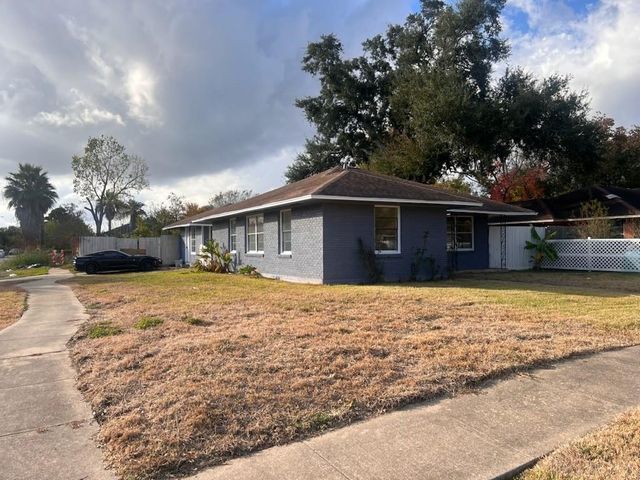 2146 Minnesota Street, Houston, TX 77034