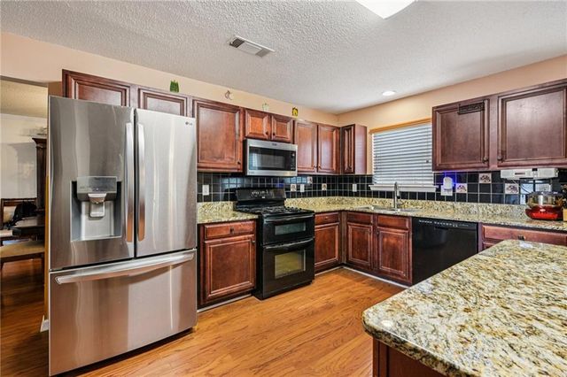 3839 Teton Pass, Ellenwood, GA 30294