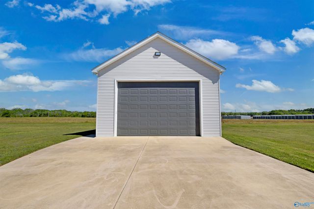 5345 Bay Village Drive, Athens, AL 35611