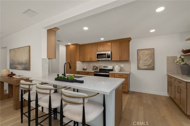 7371 Font, Riverside, CA 92509
