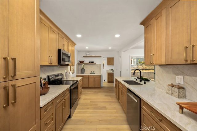 7371 Font, Riverside, CA 92509