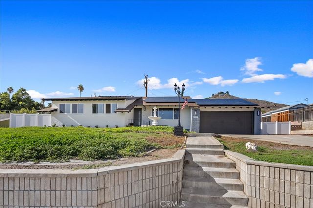 7371 Font, Riverside, CA 92509