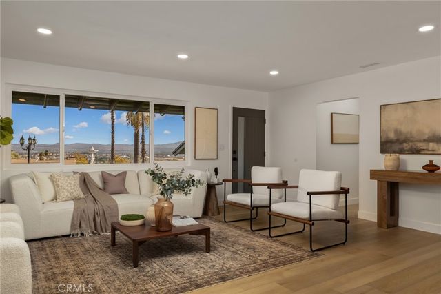 7371 Font, Riverside, CA 92509