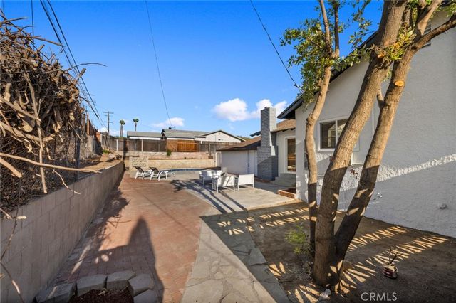 7371 Font, Riverside, CA 92509