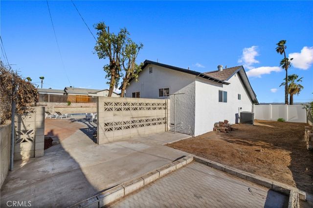7371 Font, Riverside, CA 92509