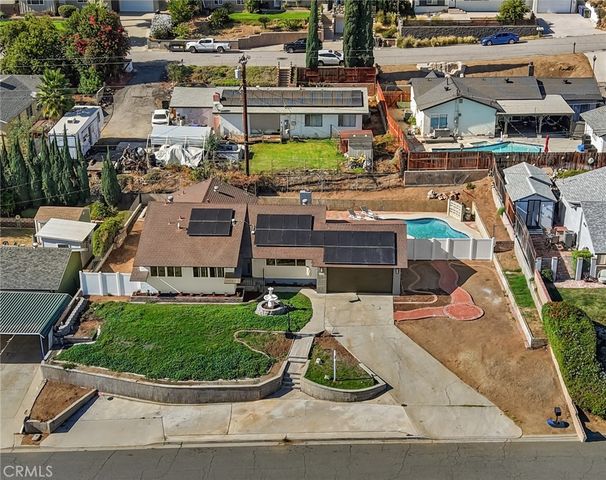 7371 Font, Riverside, CA 92509