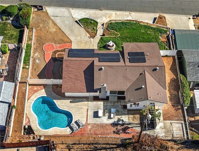 7371 Font, Riverside, CA 92509