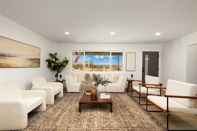 7371 Font, Riverside, CA 92509