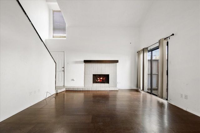 9572 Windswept Lane 9572, Houston, TX 77063