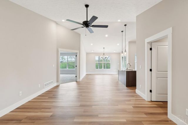 5019 Waterford Lane, Middletown, OH 45042
