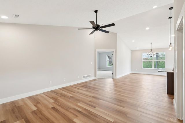 5019 Waterford Lane, Middletown, OH 45042