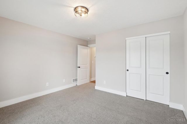 5019 Waterford Lane, Middletown, OH 45042