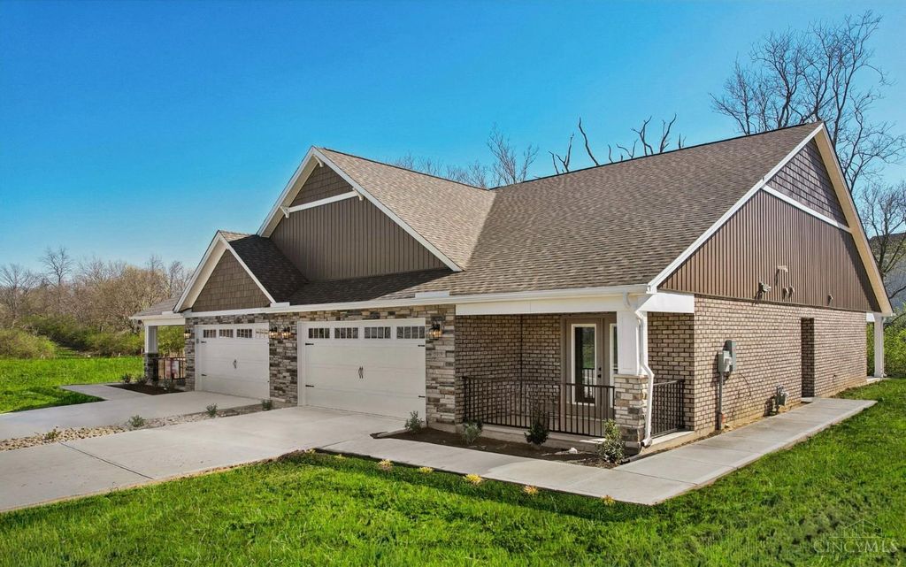 5019 Waterford Lane, Middletown, OH 45042