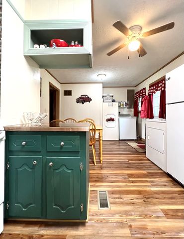 107 Lancaster Dr, Hopkinsville, KY 42240