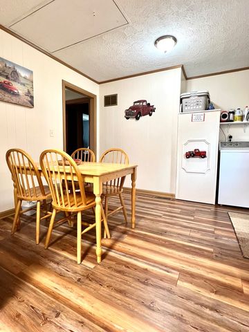 107 Lancaster Dr, Hopkinsville, KY 42240