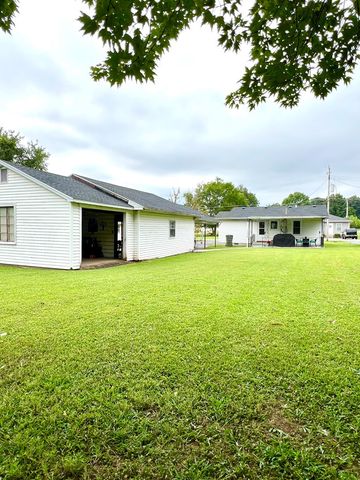 107 Lancaster Dr, Hopkinsville, KY 42240