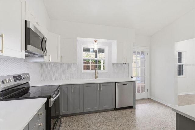 724 BRAIDWOOD LANE, Orlando, FL 32803