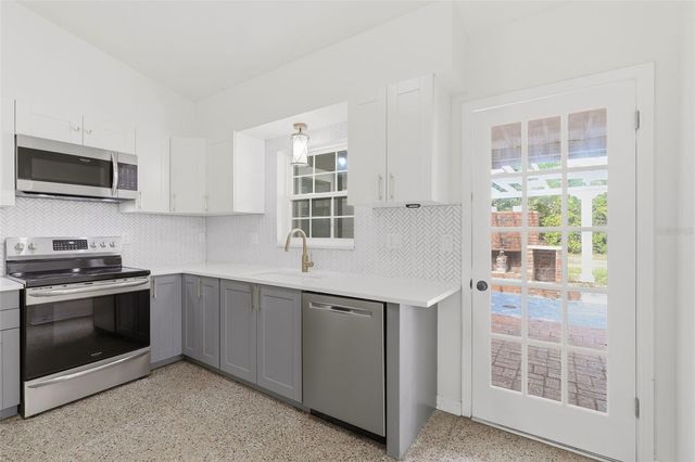 724 BRAIDWOOD LANE, Orlando, FL 32803