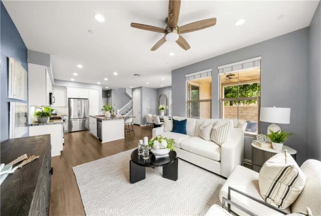 65 Finch, Lake Forest, CA 92630