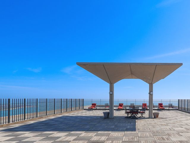 3550 N Lake Shore Drive 1011, Chicago, IL 60657