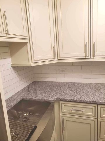 3550 N Lake Shore Drive 1011, Chicago, IL 60657