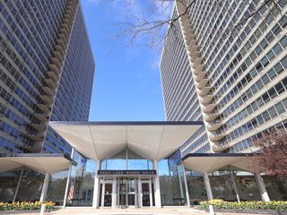 3550 N Lake Shore Drive 1011, Chicago, IL 60657