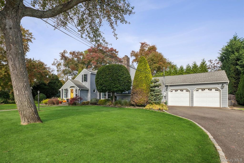 135 Shoreham Road, Massapequa, NY 11758 — photo 3