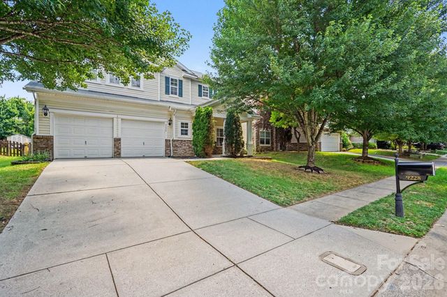 9228 Seamill Road, Charlotte, NC 28278