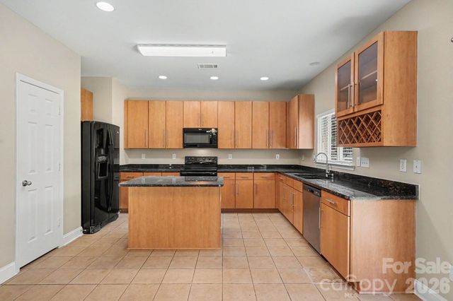 9228 Seamill Road, Charlotte, NC 28278