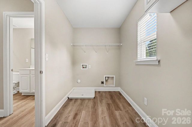 9228 Seamill Road, Charlotte, NC 28278