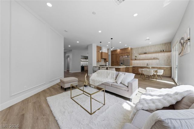 2951 Matese Drive, Henderson, NV 89052