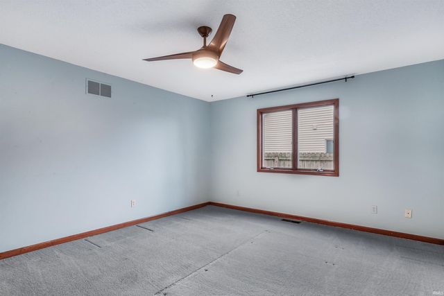 2020 Deer Lodge Place, Fort Wayne, IN 46818