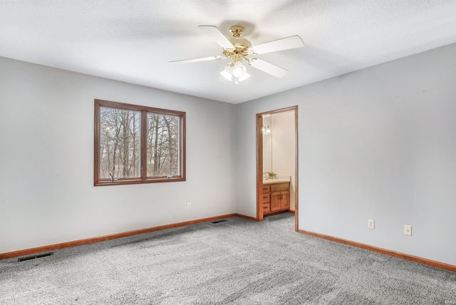 2020 Deer Lodge Place, Fort Wayne, IN 46818