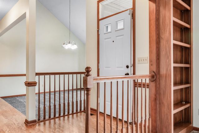 2020 Deer Lodge Place, Fort Wayne, IN 46818