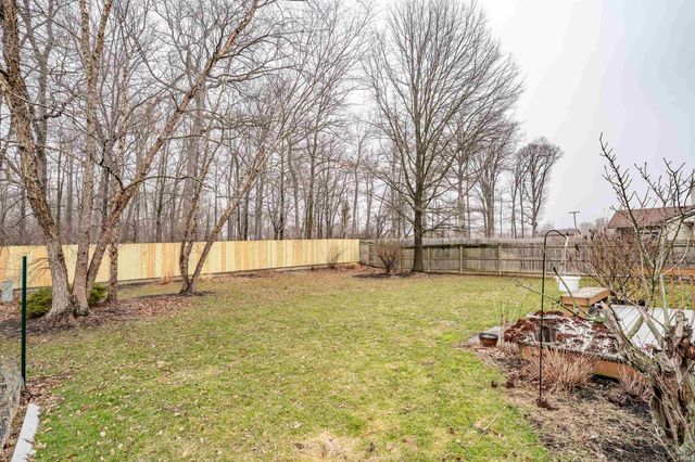 2020 Deer Lodge Place, Fort Wayne, IN 46818