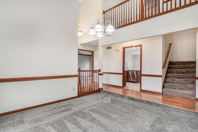 2020 Deer Lodge Place, Fort Wayne, IN 46818