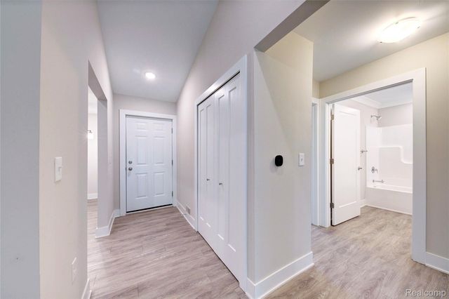 1868 Wexford Drive, Ypsilanti, MI 48198