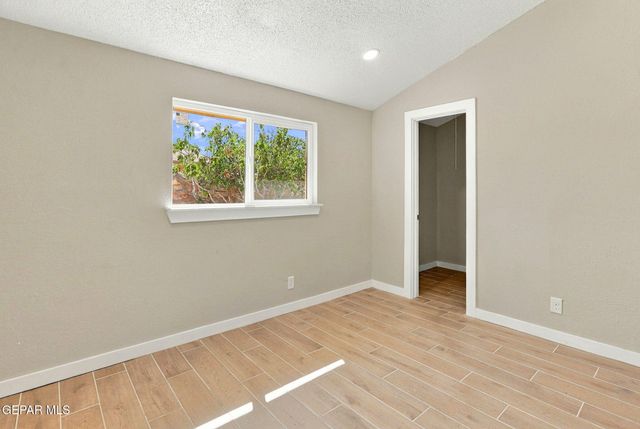 10705 RHYOLITE Drive, El Paso, TX 79924