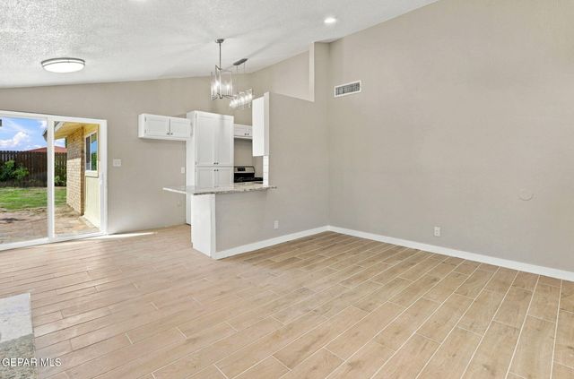 10705 RHYOLITE Drive, El Paso, TX 79924